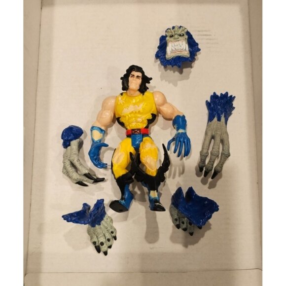 1997 Toy Biz Wolverine with Monster Armor 5" Action Figure - Picture 1 of 3